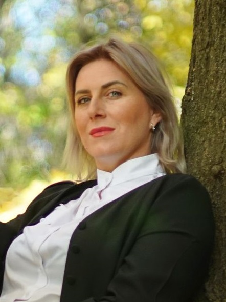 Любов Романюк
